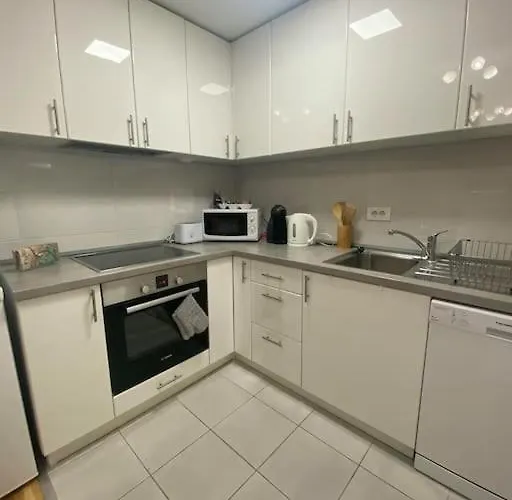 Lux 5- Private Parking *