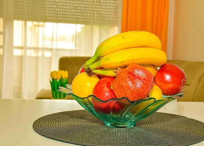 Lux 5- Private Parking